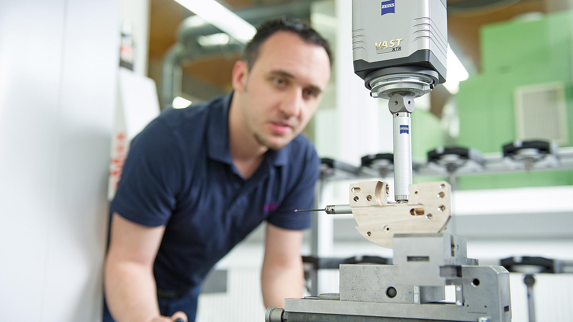 ZEISS VAST XTR gold – Tipalo z integrirano rotacijsko osjo
